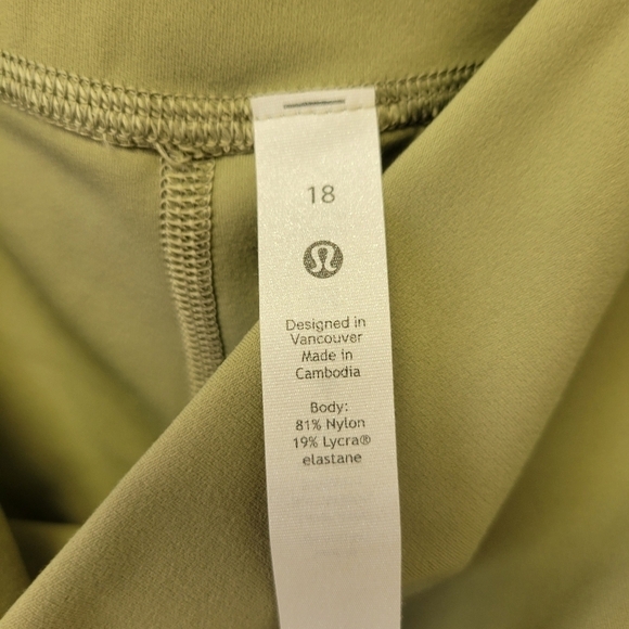 Lululemon Align HR Pant 25” leggings Rosemary Green 18 - Picture 5 of 7